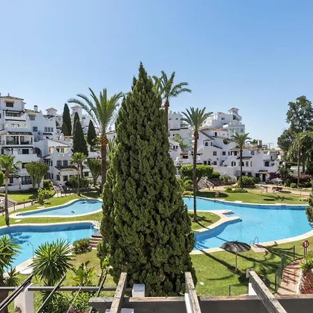 Apartment 3 Bedroom In Aldea Blanca Marbella